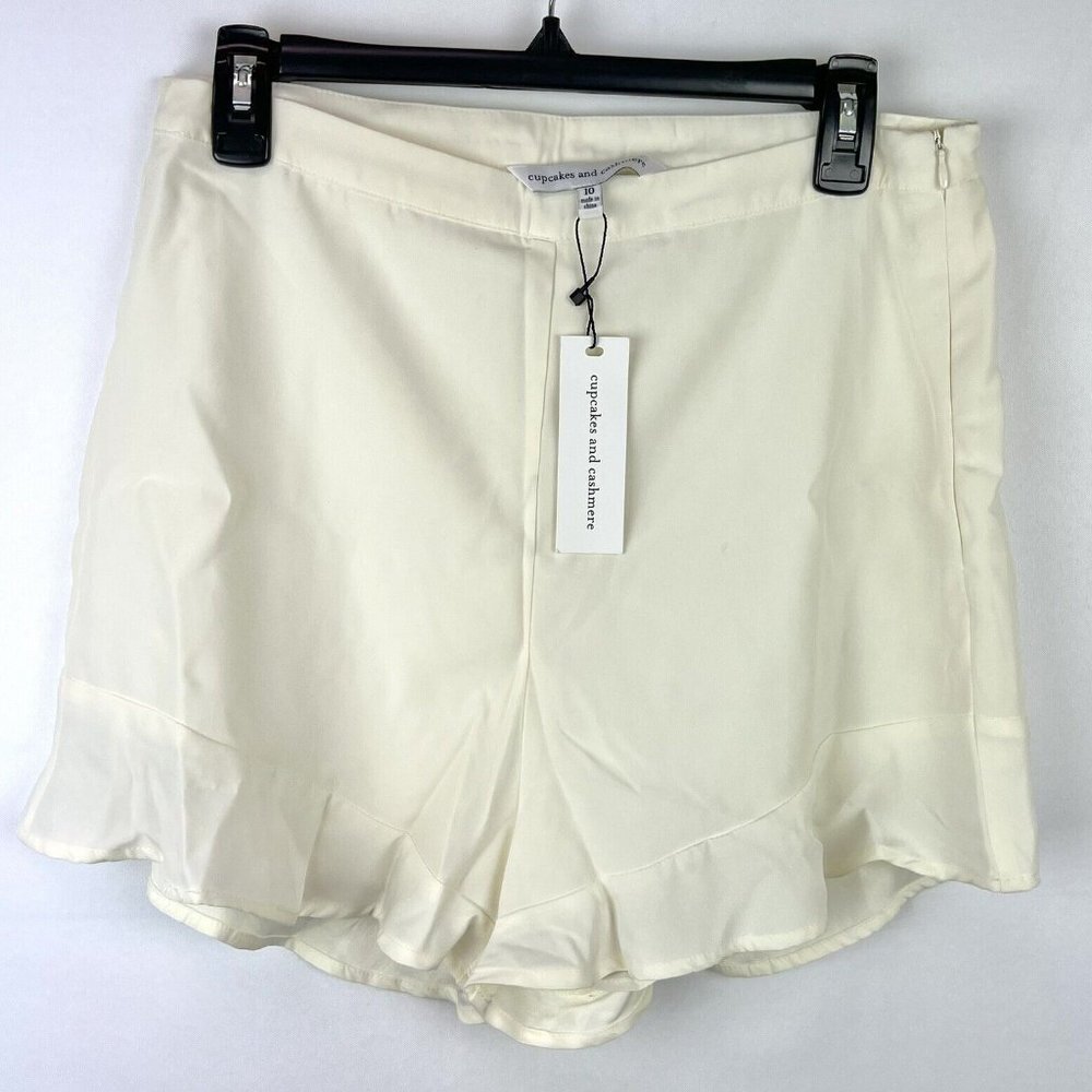Cupcakes And Cashmere Women’s Ivory High Rise Shorts Size 10